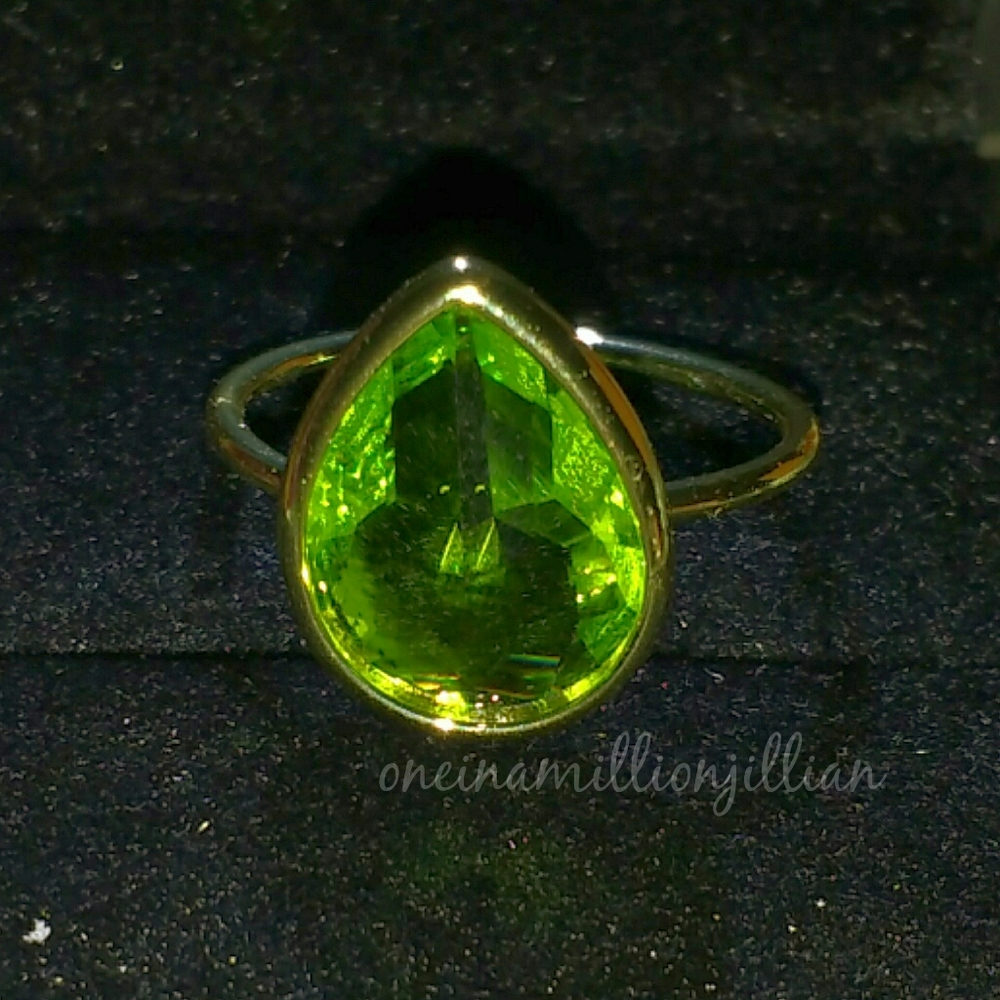 18k Gold Peridot Quartz Ring - Picture 3 of 6